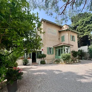 Le Ponteil Hotel