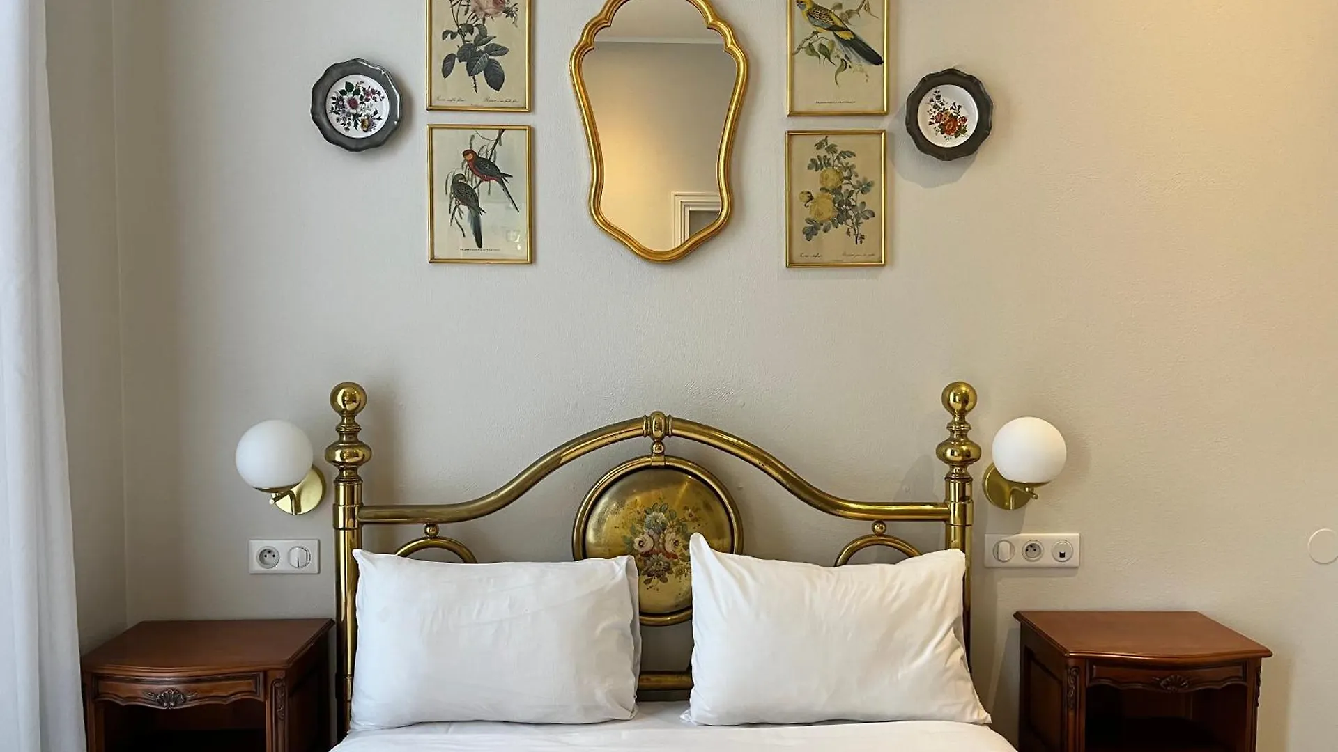 Irin Hotel location
